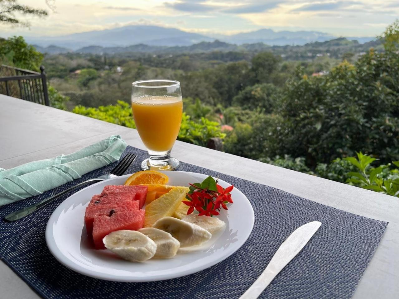 Hotel Villas De La Colina Atenas Ngoại thất bức ảnh